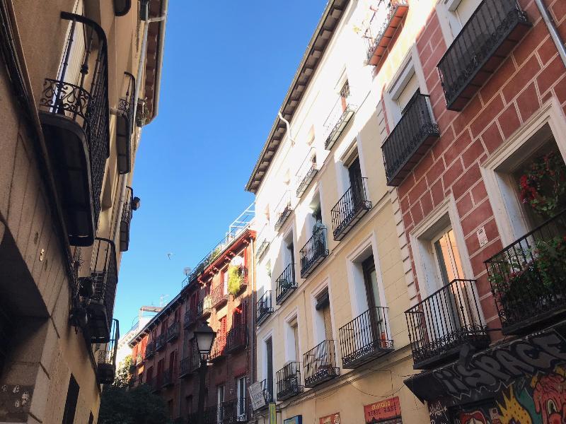 Hostal La Estrella Madrid Exteriör bild